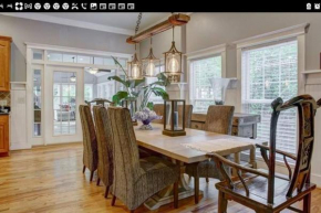 Sleeps16, Spacious, Comfortable Home Close To Downtown, Beltline, And Walk To Restaurants
